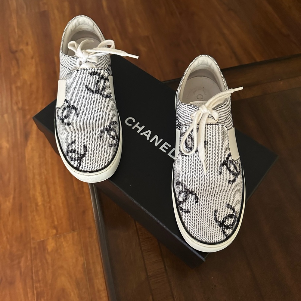 CHANEL Monochrome Logo Sneakers